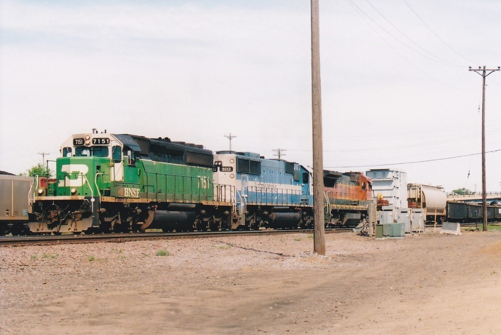 BNSF 7151 East